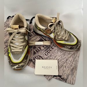 Gucci 592348 Ultrapace 'Rock Tejus Printed' Sneakers